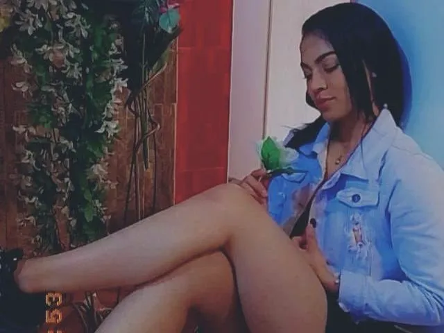 Live sex webcam photo for ROUSSEZV #4017885