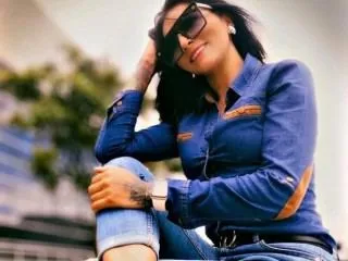 Live sex webcam photo for AnaVictoriaa #5980345