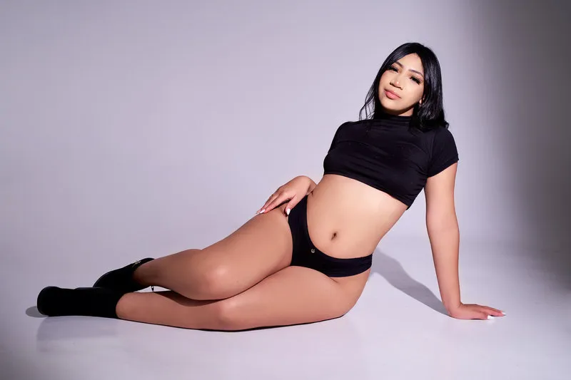 Live sex webcam photo for HadeJune #3433069