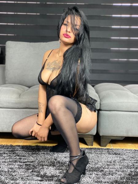 Live sex webcam photo for MaddyRouse #3156051