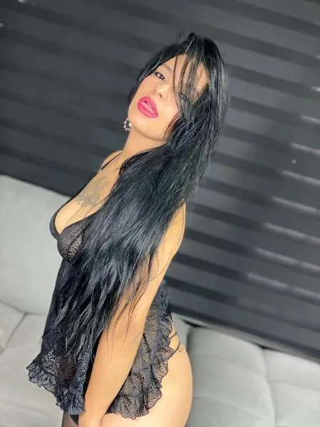 Live sex webcam photo for MaddyRouse #3156044