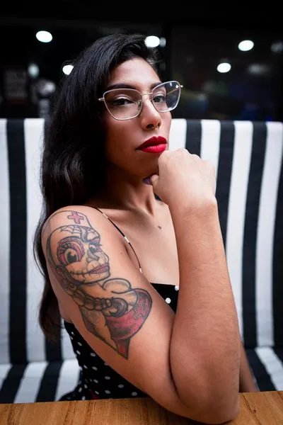 Live sex webcam photo for MichelKorn #3420923