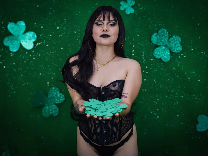 Live sex webcam photo for IrinaLevin #7398076