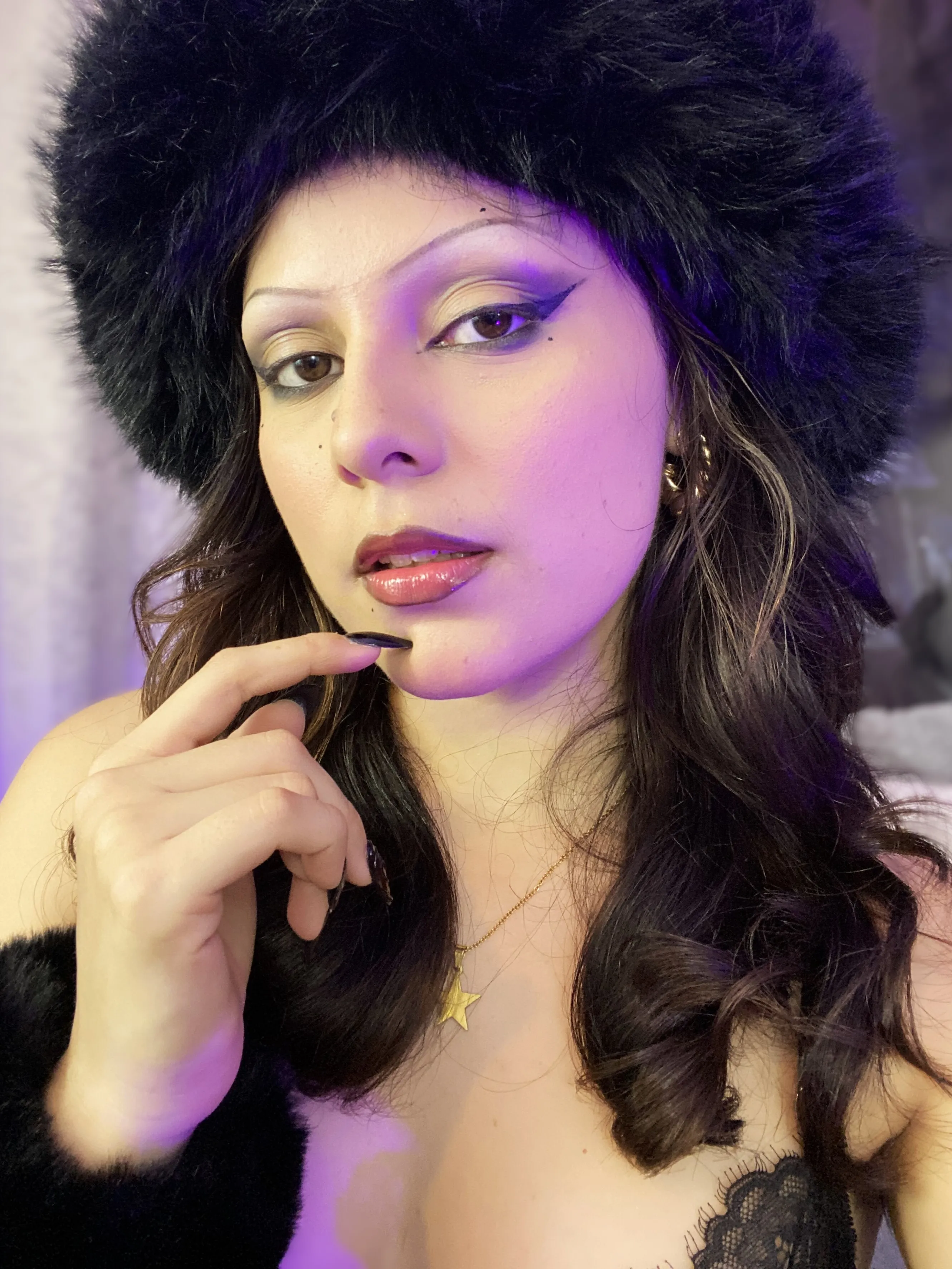 Live sex webcam photo for IrinaLevin #7990382