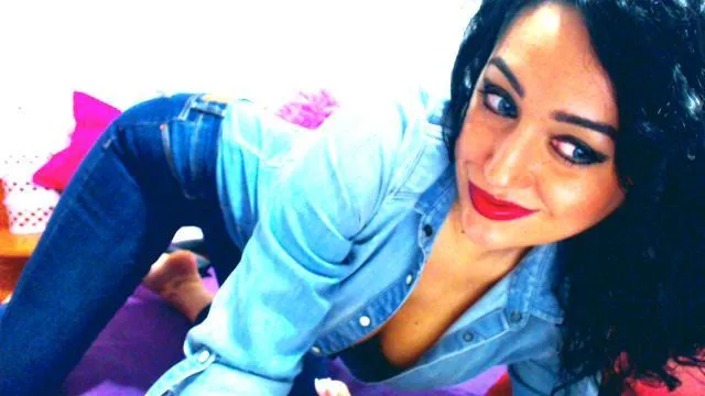 Live sex webcam photo for SweetChilly #6351893