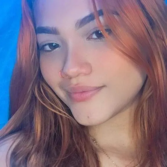 Live sex webcam photo for DylanAndLucia #3481514