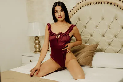 Live sex webcam photo for SophiieLee #3174412