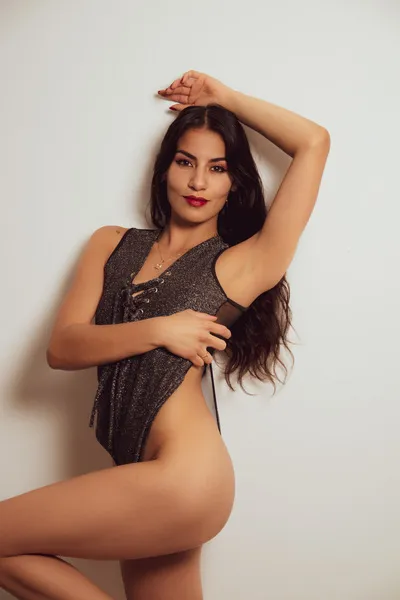 Live sex webcam photo for SophiieLee #3237728