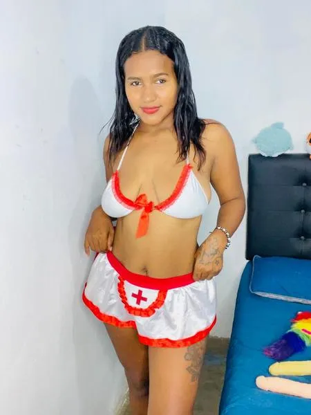 Live sex webcam photo for Brianasweettx #3493341