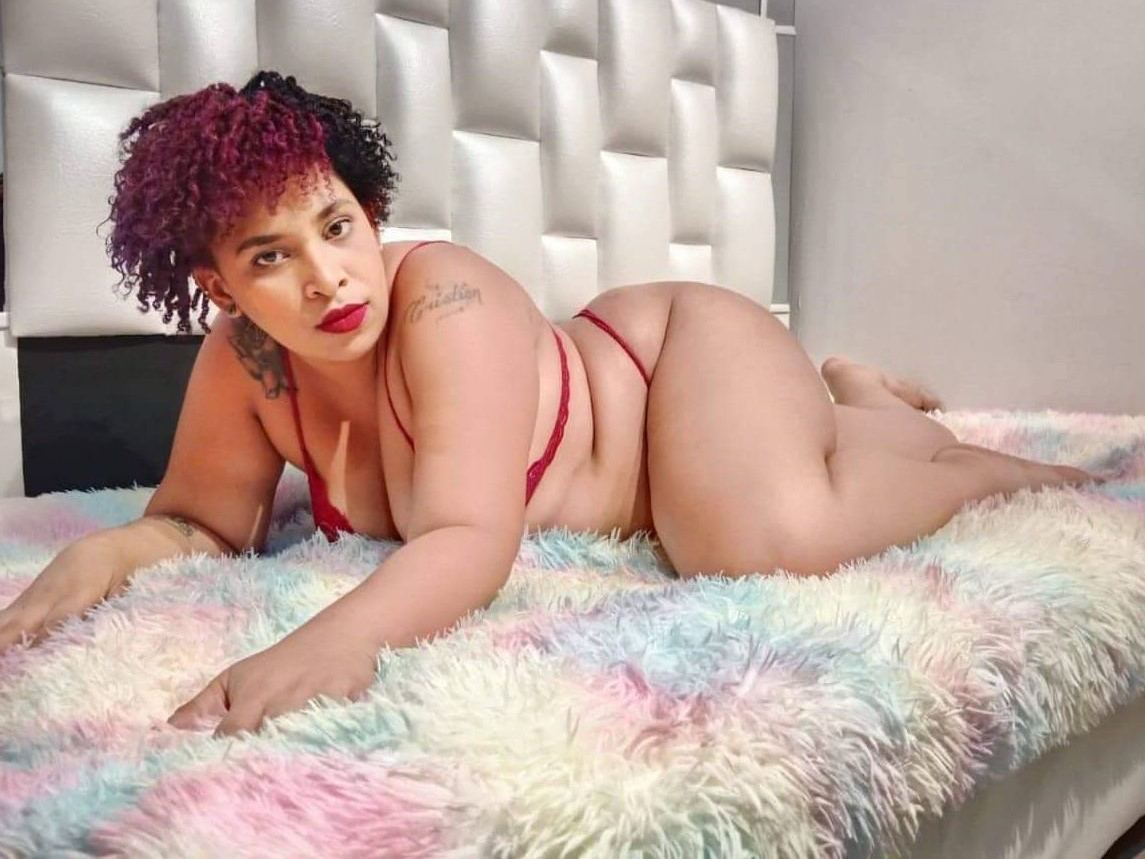 Live sex webcam photo for MartinaaC #3585025