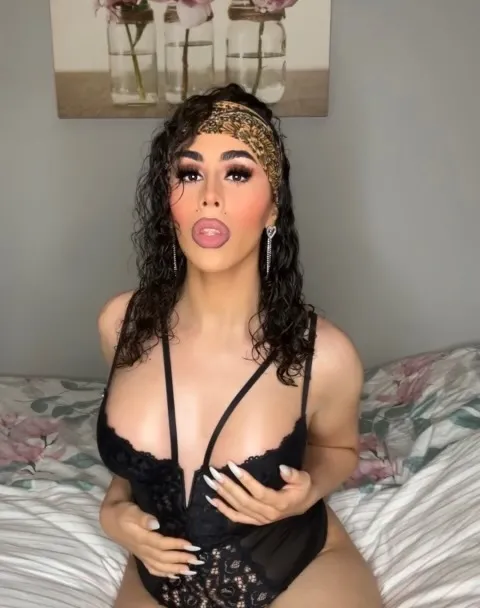 Live sex webcam photo for Transquility69 #7863789