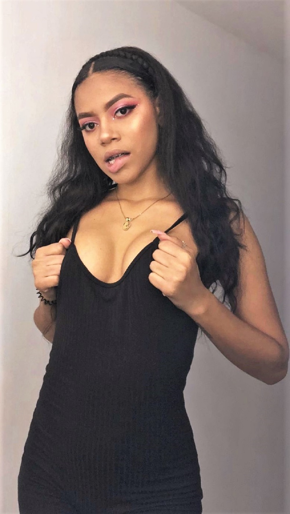 Live sex webcam photo for TyraKane #7119759