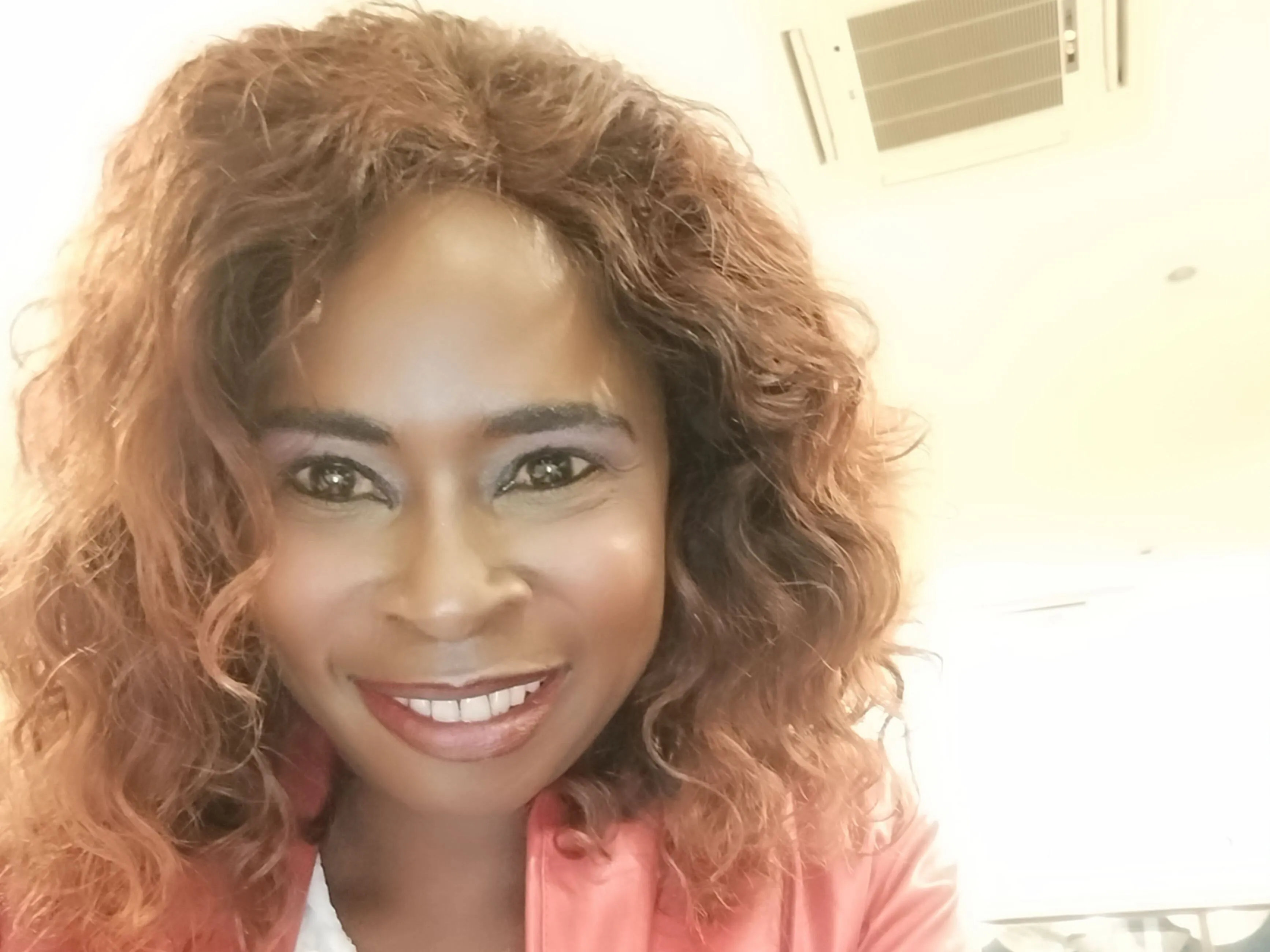 Live sex webcam photo for xxGoldenRosexx #3300624