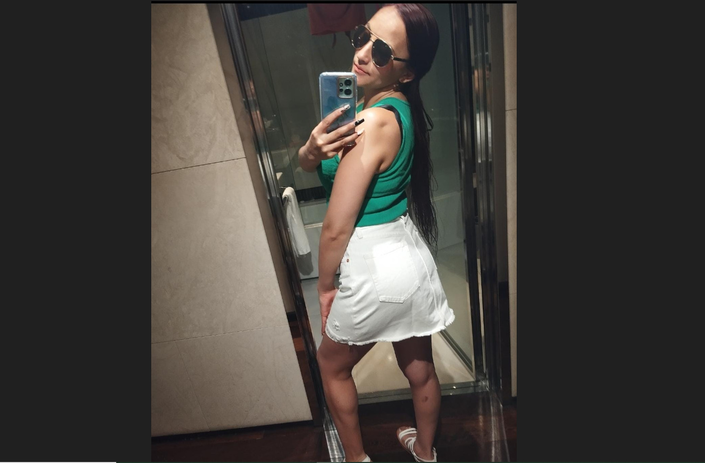 Live sex webcam photo for LindsayDavis #7150220