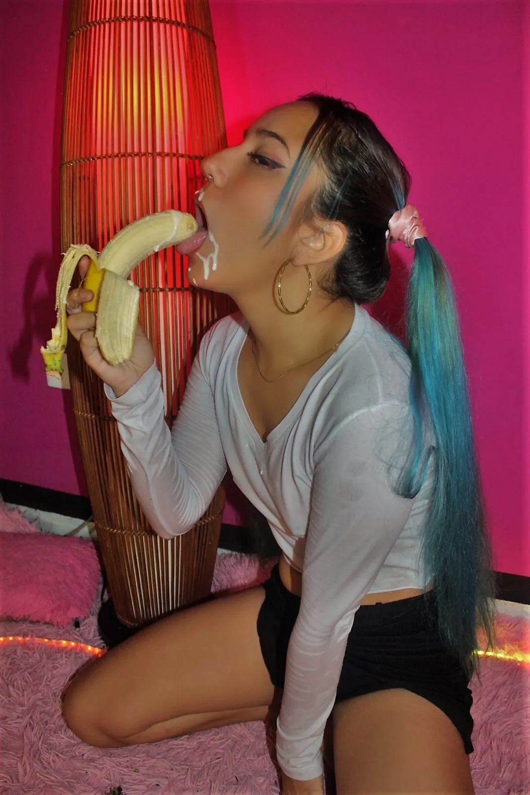 Live sex webcam photo for camilaSwitt #7385766