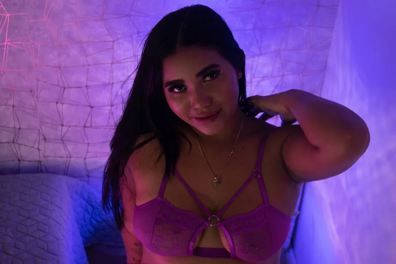 Live sex webcam photo for MiaHaanks #4240709
