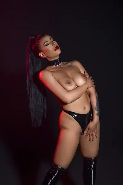 Live sex webcam photo for GisselleReiner #3261099