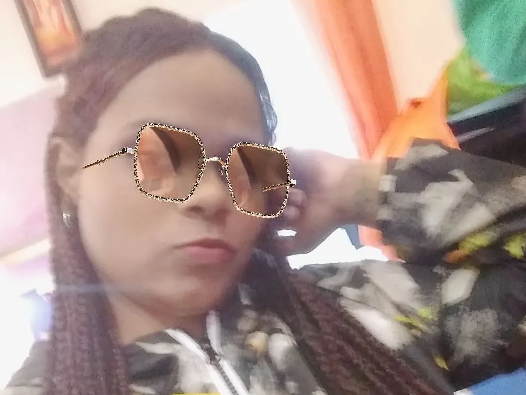 Live sex webcam photo for Negrasumisa #5285455