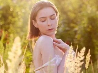 Live sex webcam photo for HelloAlice #6494512