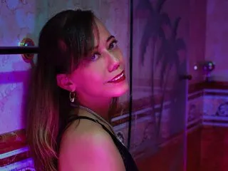 Live sex webcam photo for NICOLLEWAYY #8003566