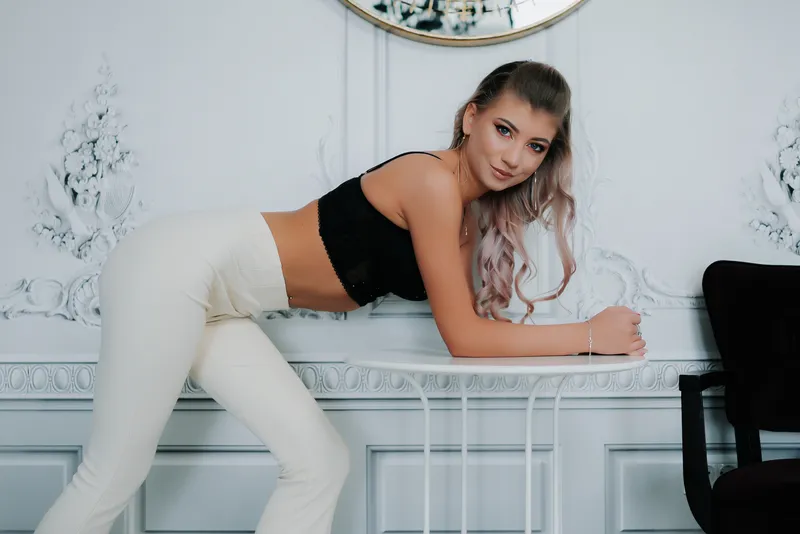 Live sex webcam photo for VivianCarson #3235765