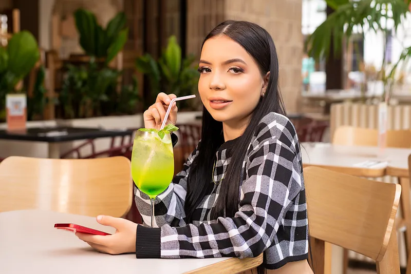 Live sex webcam photo for EmmaRossi18 #3277237