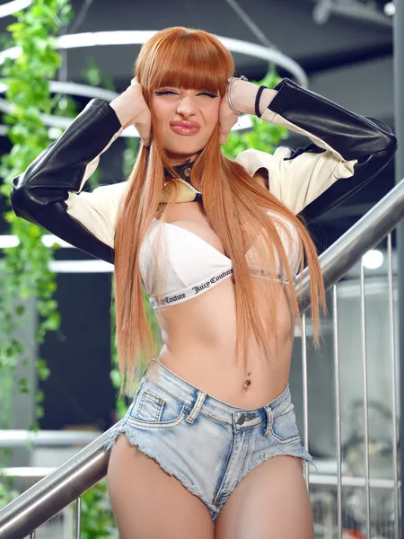 Live sex webcam photo for LeyaMeyers #7806530