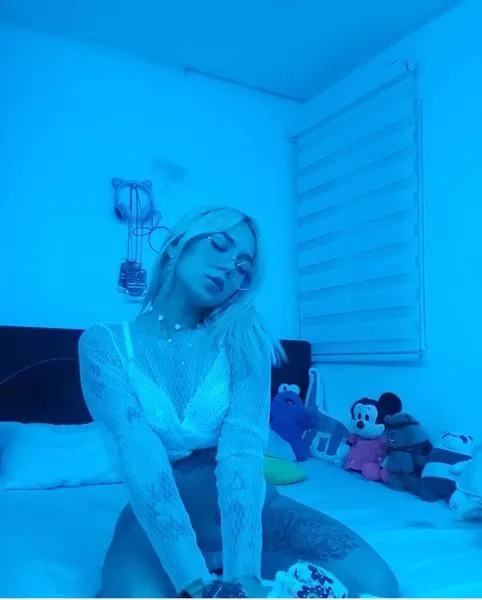 Live sex webcam photo for ElizabetthMartin #3182872