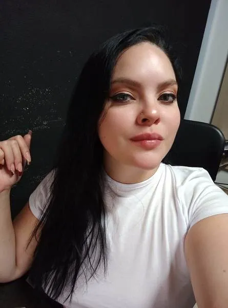 Live sex webcam photo for HinamiAory #3245582