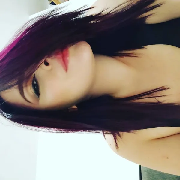 Live sex webcam photo for HinamiAory #3245592