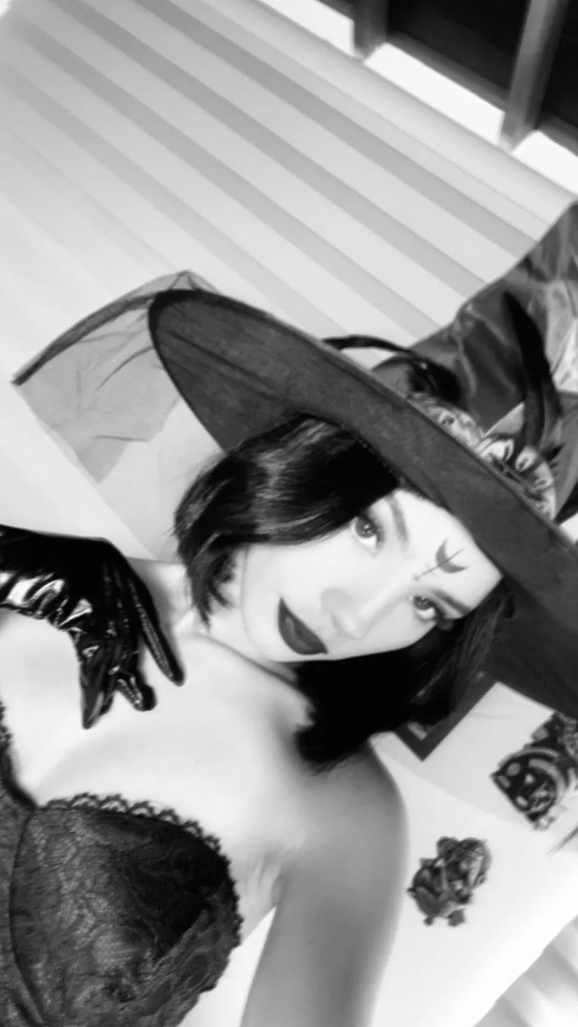 Live sex webcam photo for Bellywrist #7196457