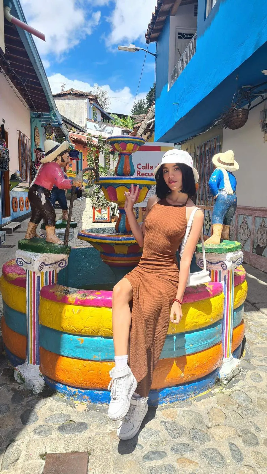 Live sex webcam photo for Bellywrist #7196580