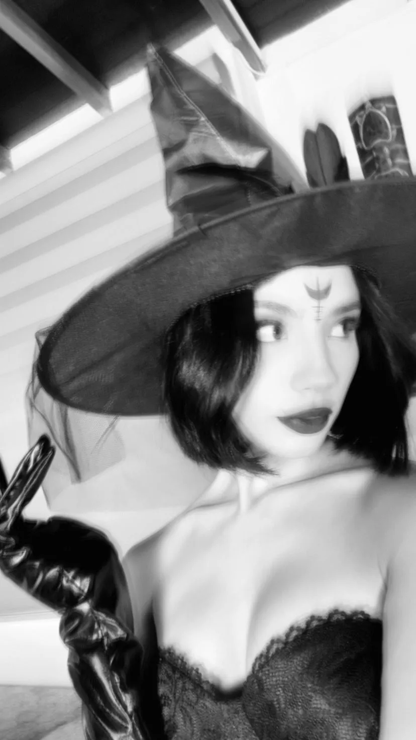 Live sex webcam photo for Bellywrist #7196458