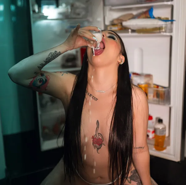 Live sex webcam photo for LynBennett #5491354