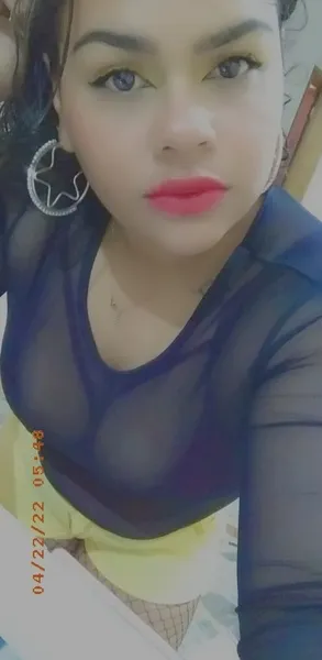 Live sex webcam photo for emilyharrison #3204648