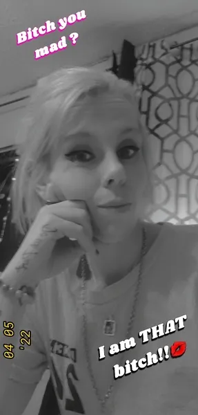 Live sex webcam photo for Blondesavage69 #3217001