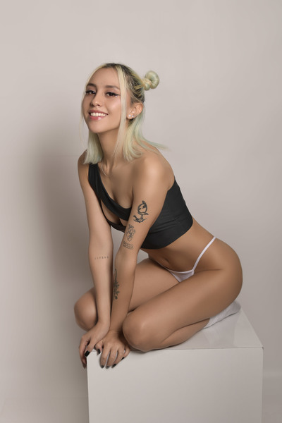 Live sex webcam photo for SandiYen #3202675