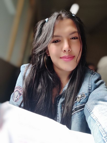 Live sex webcam photo for AliceDillon #3228157