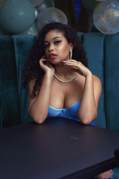 Live sex webcam photo for HoneeyBoom #3407570