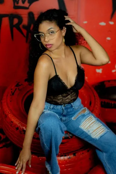 Live sex webcam photo for HoneeyBoom #3201957