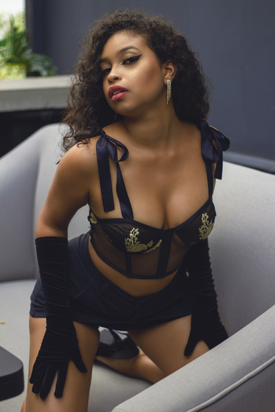 Live sex webcam photo for HoneeyBoom #3407574