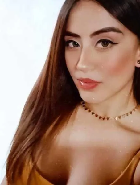 Live sex webcam photo for AntonnellaRose #3187211