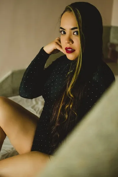 Live sex webcam photo for Melyssa22 #3322533