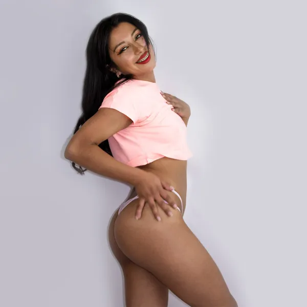 Live sex webcam photo for AlicieOconor #5537471