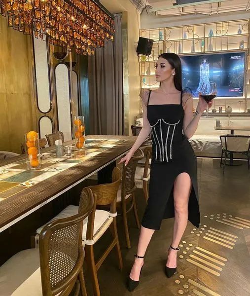 Live sex webcam photo for MimiGreys #3286267