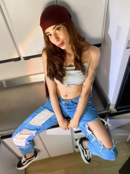 Live sex webcam photo for LaurenVegaa #3562940