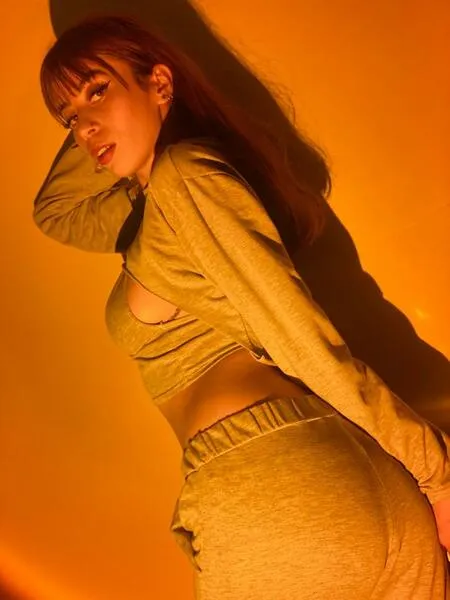 Live sex webcam photo for LaurenVegaa #3716429