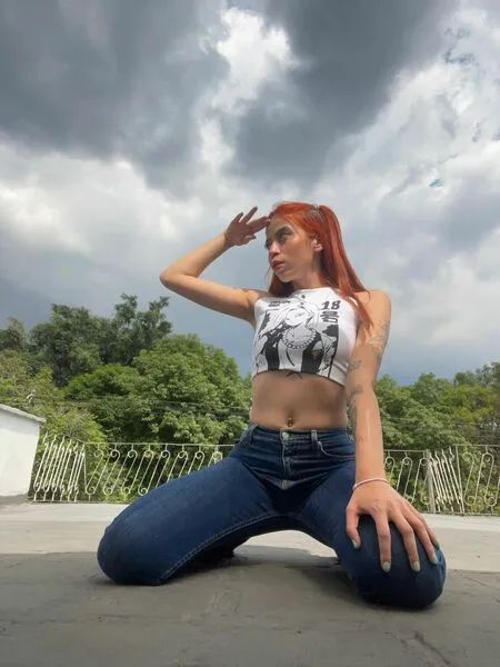 Live sex webcam photo for LaurenVegaa #4105328