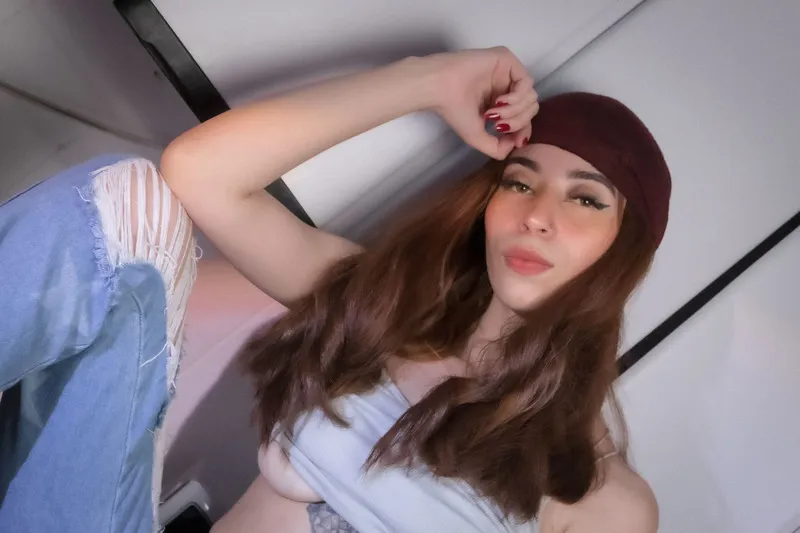 Live sex webcam photo for LaurenVegaa #3508860