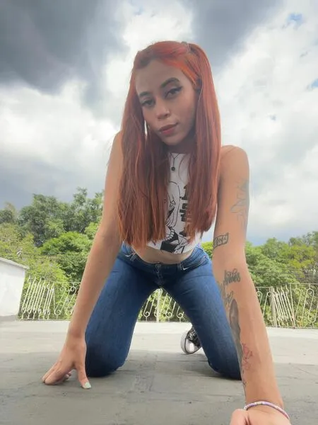 Live sex webcam photo for LaurenVegaa #4105331